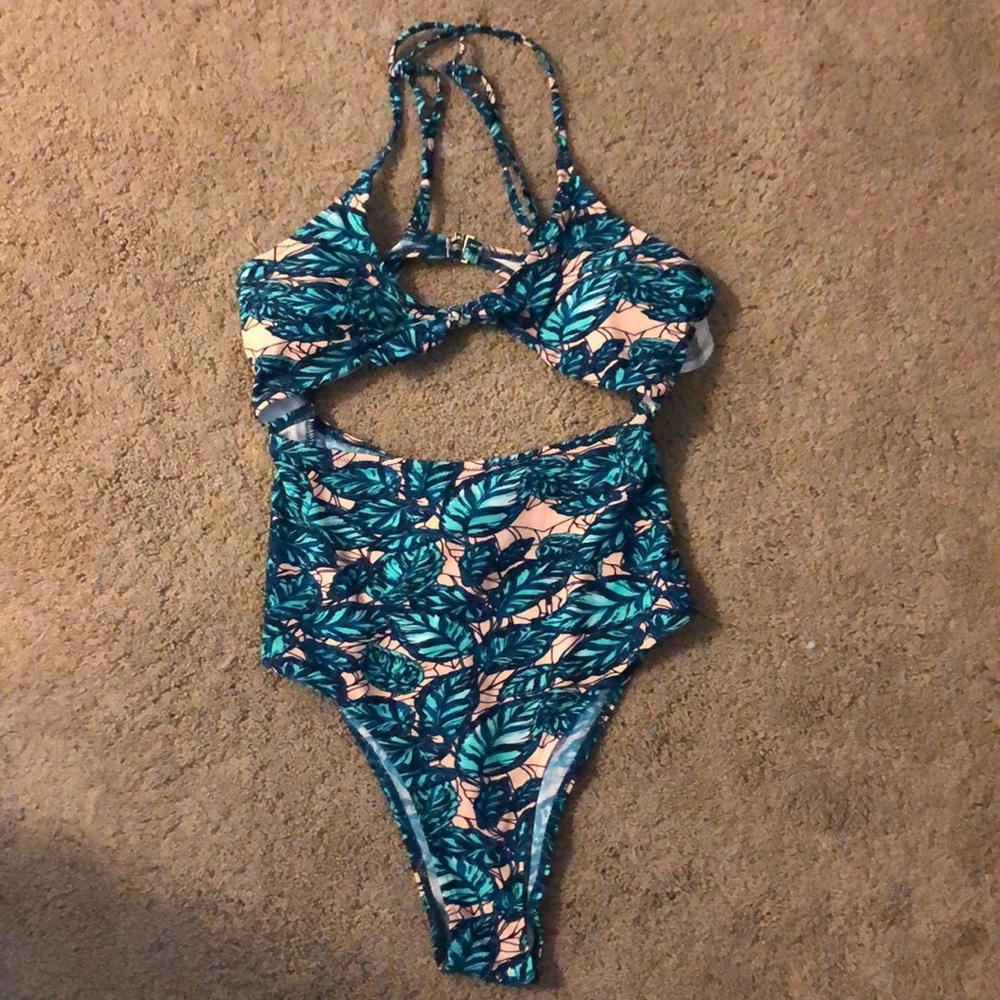 One piece cutout swim suit